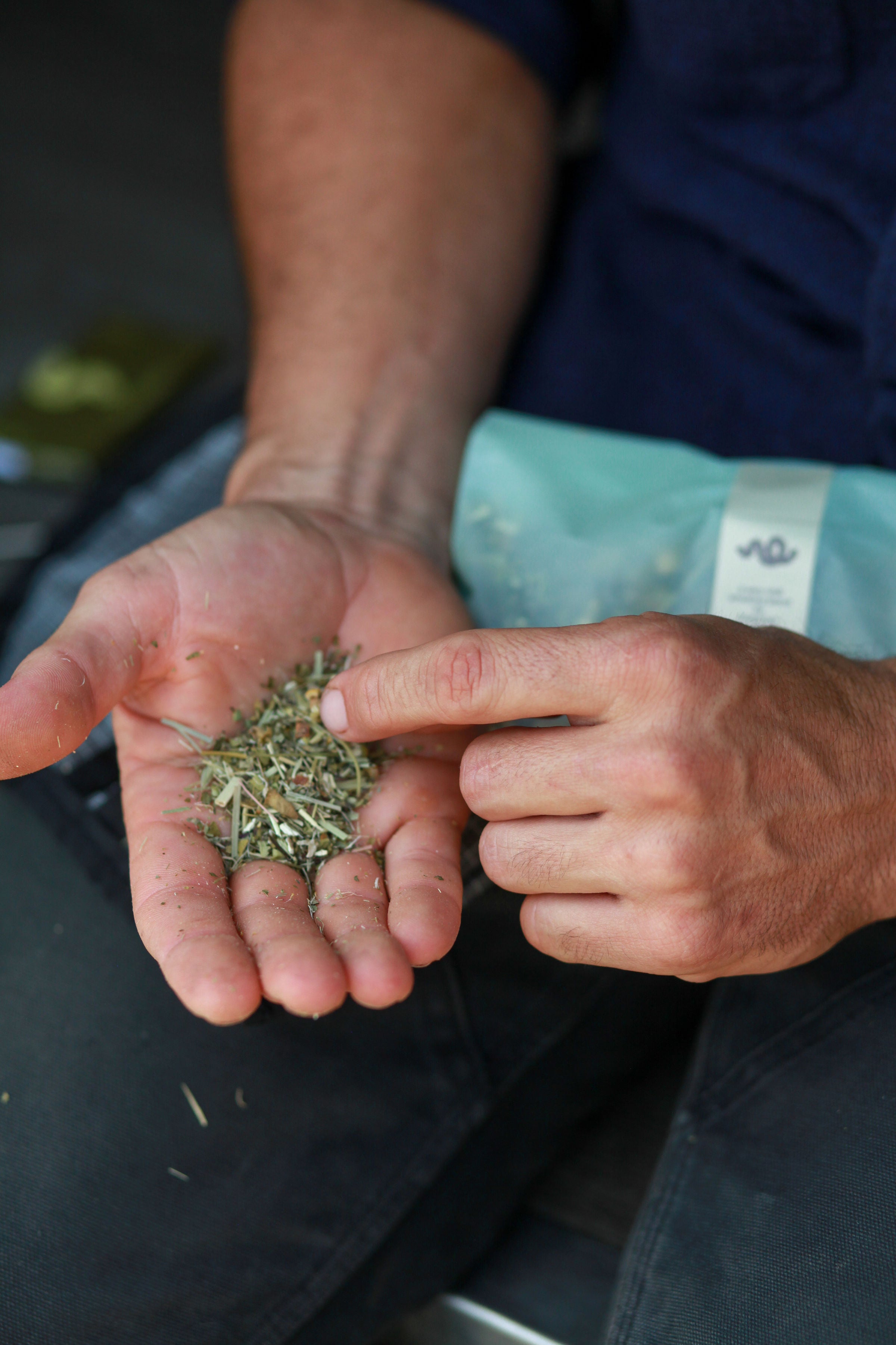Whead Herbal Blend - a tasty, relaxing smoking blend by Niuka